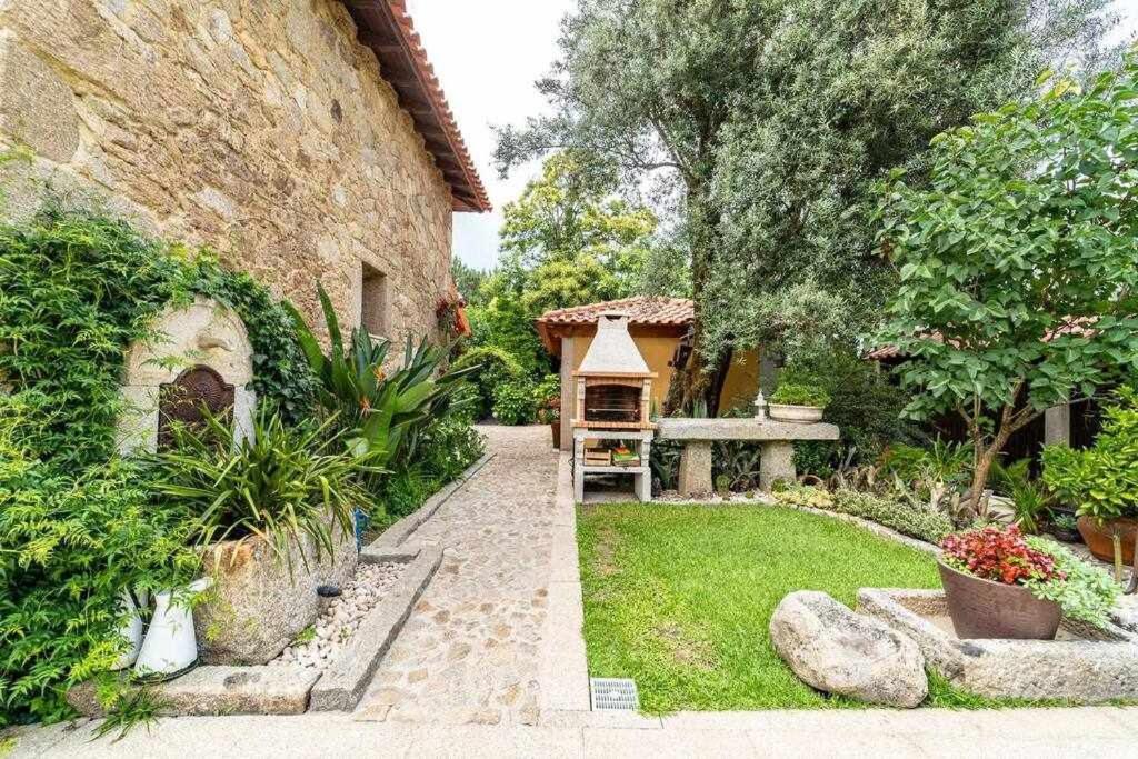 Casas Casal Do Carvalhal - Agroturismo อามาเรส ภายนอก รูปภาพ