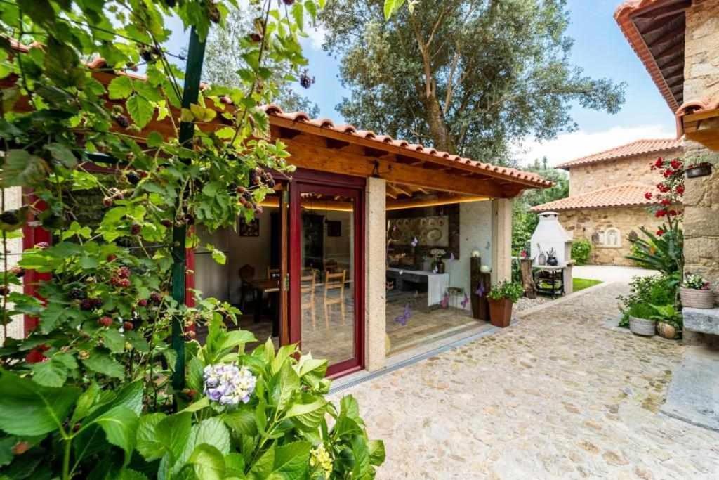 Casas Casal Do Carvalhal - Agroturismo อามาเรส ภายนอก รูปภาพ