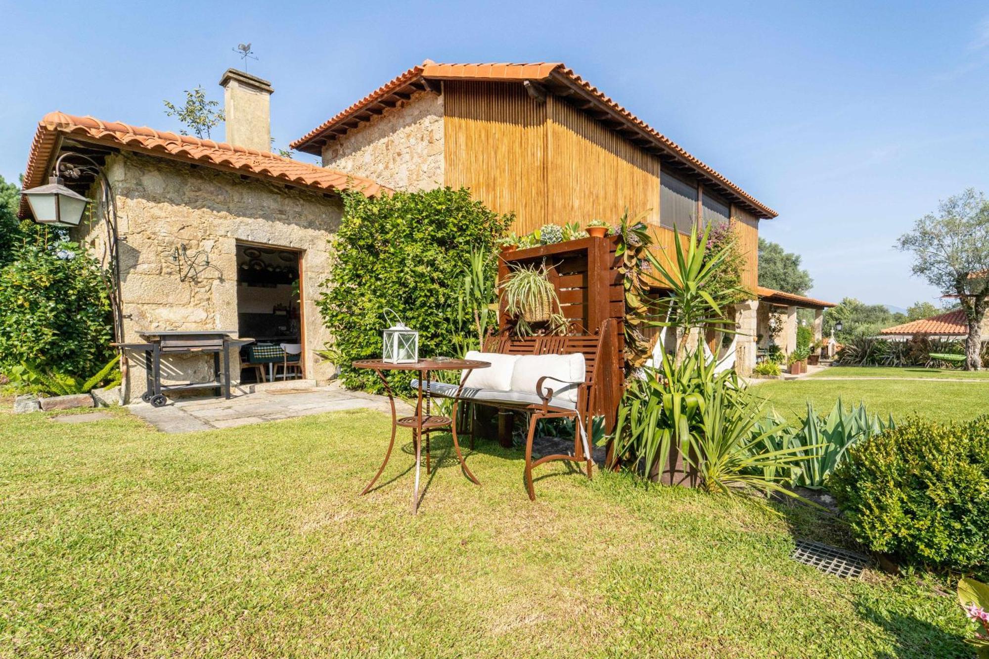 Casas Casal Do Carvalhal - Agroturismo อามาเรส ภายนอก รูปภาพ